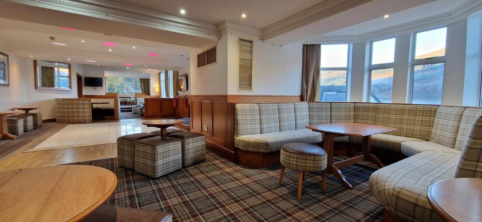 Loch Long Hotel Arrochar Exterior photo